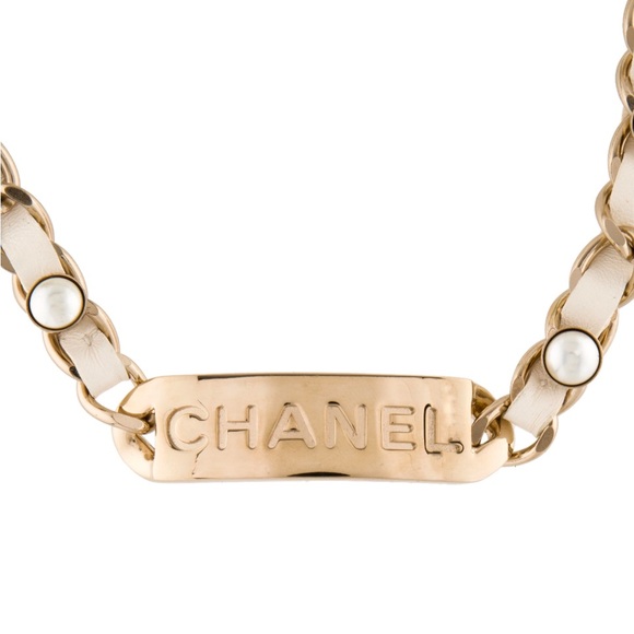 CHANEL Faux Pearl and Leather Woven Name Plate Choker Necklace - Picture 3 of 3